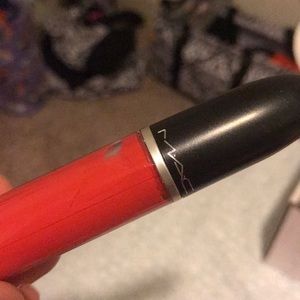 MAC Retro Liquid Lip Colour